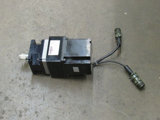 Yaskawa SGMP-15U314 AC SERVO MOTOR 1.5KW 3000RPM 200V 7.5A NEW